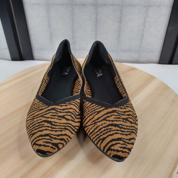 Mia Izzy Tiger Stripe Knit Pointy Toe Tan and Black Ballet Flats Women US 9 - Picture 3 of 13